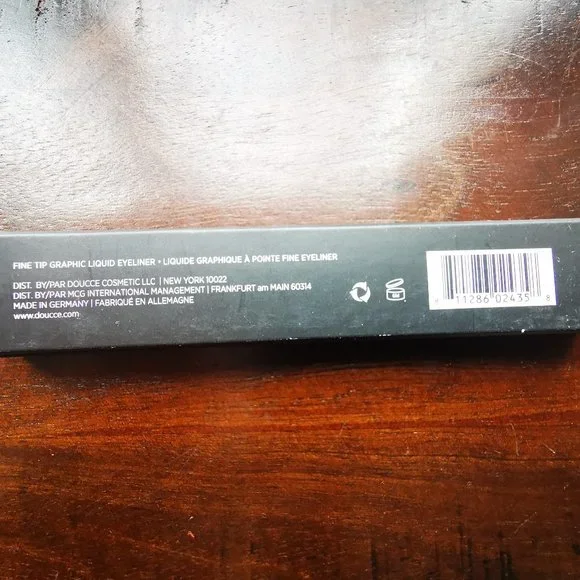 Makeup Bundle - Picture 6 of 9